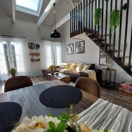 Au Pommier Fleuri Et Son Indépendant 4* Drusenheim